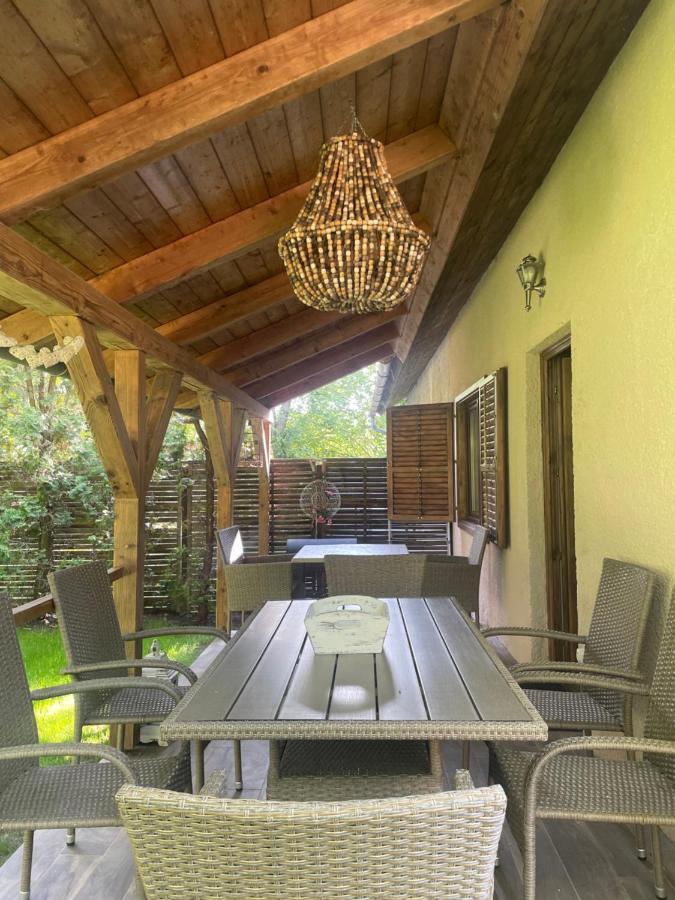 Lake House Siofok Bagian luar foto